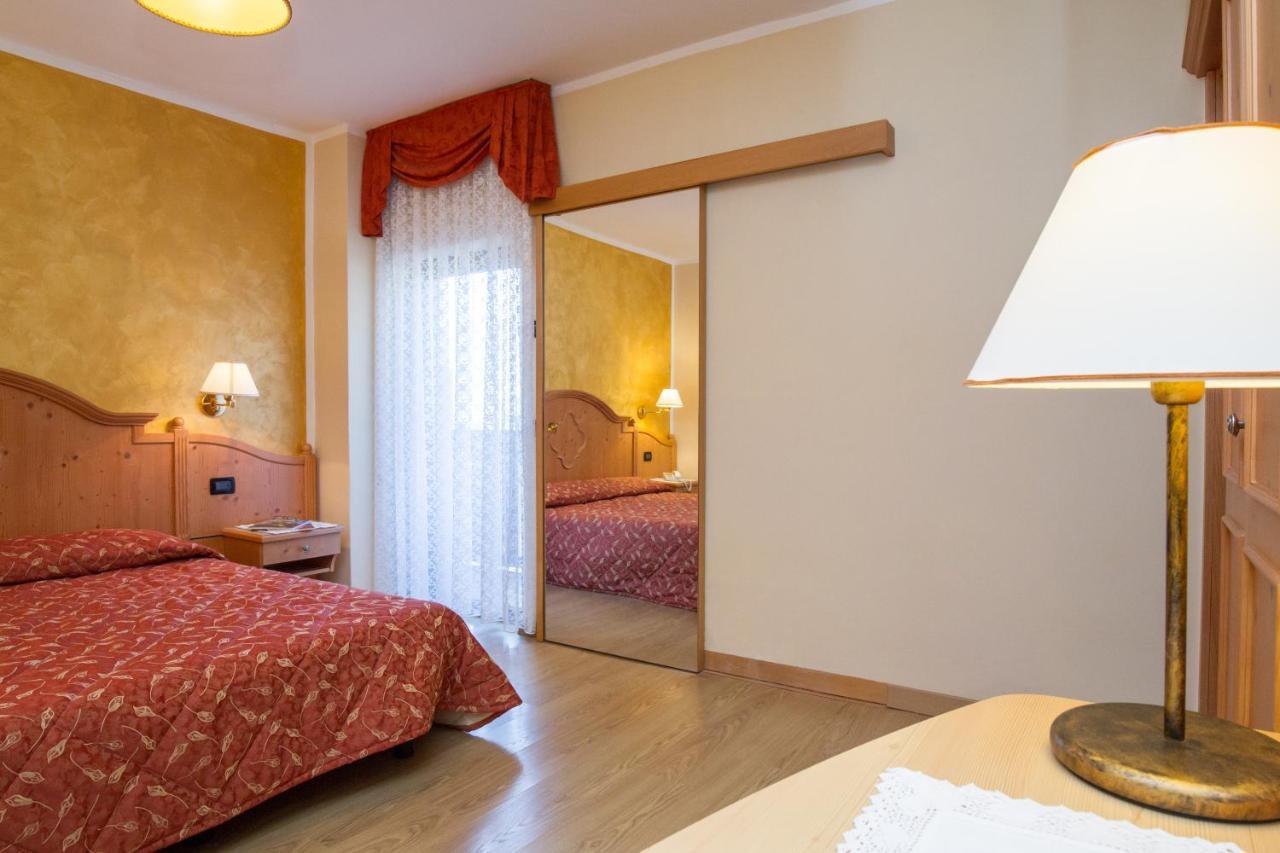 Hotel Al Prato Fiera di Primiero Kültér fotó