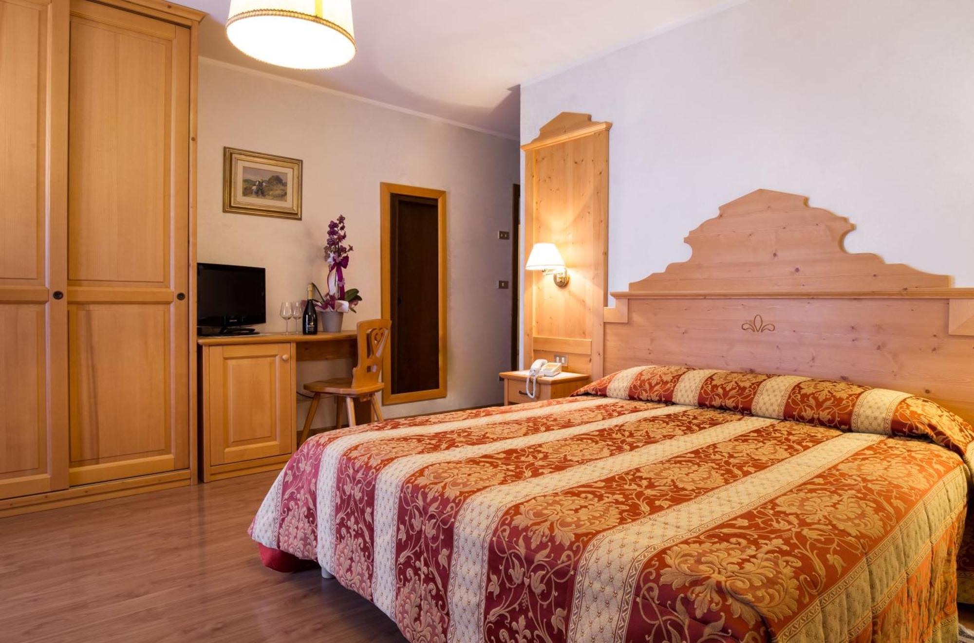Hotel Al Prato Fiera di Primiero Kültér fotó