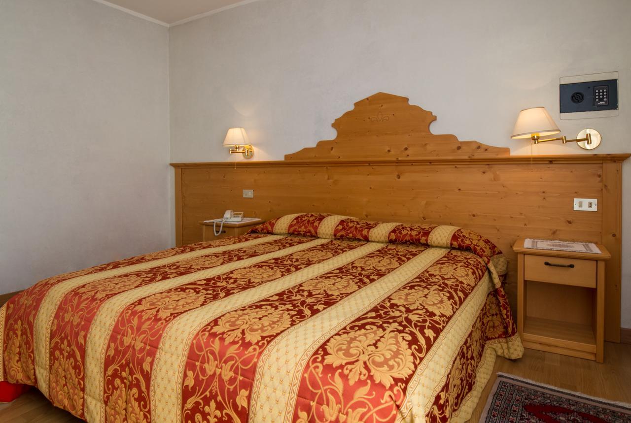Hotel Al Prato Fiera di Primiero Kültér fotó